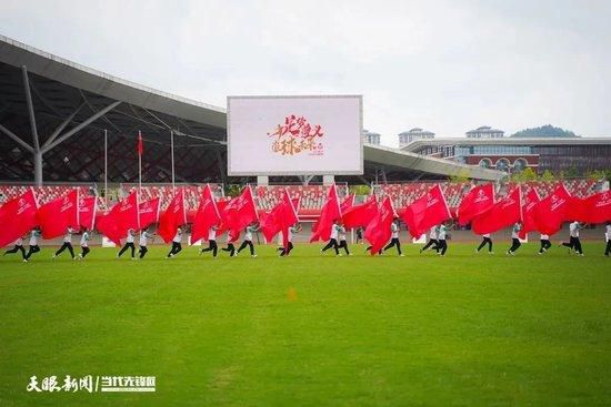 电影《我和我的家乡》由张艺谋担任总监制、宁浩担任总导演、张一白担任总策划